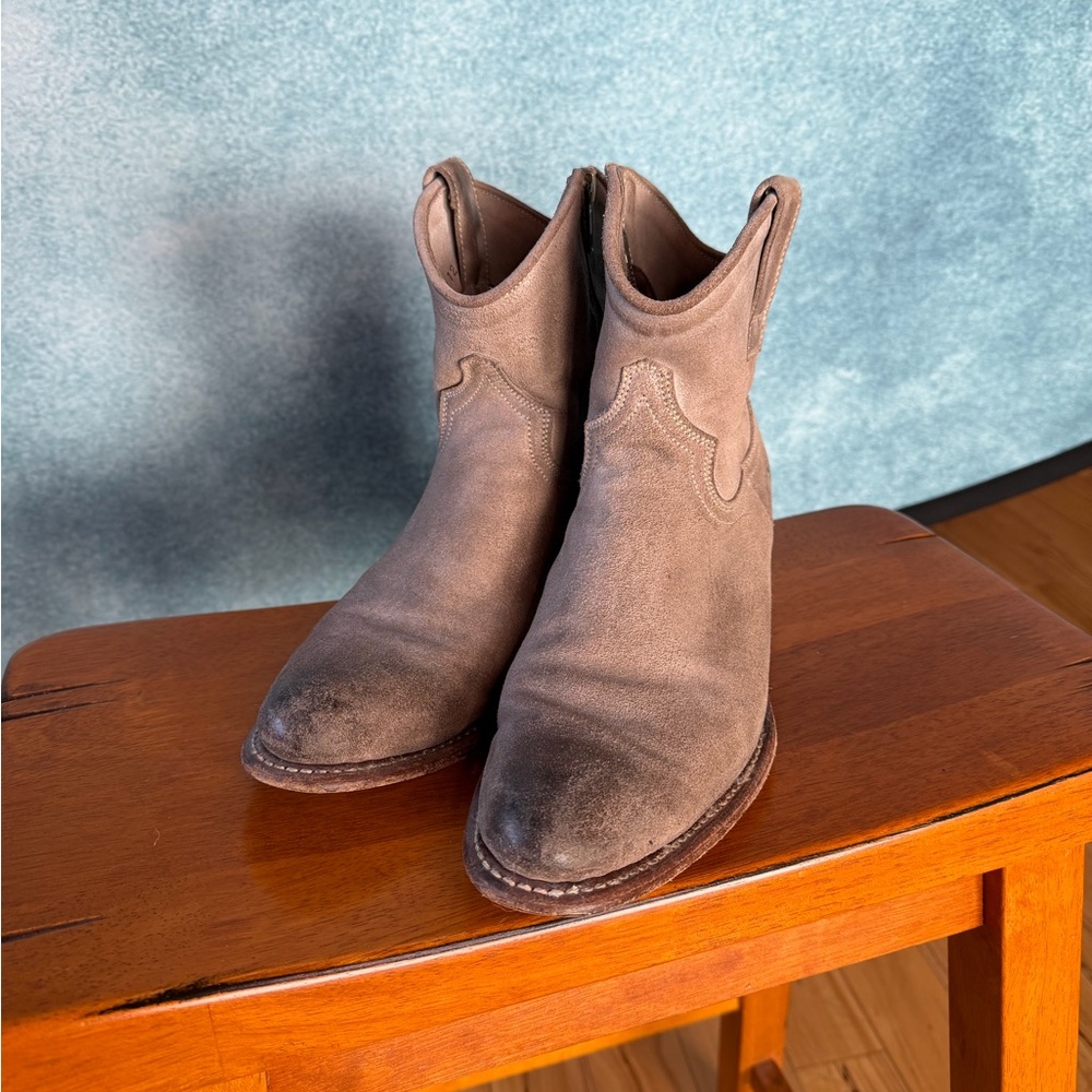 Frye Grey/Brown Western Ankle Boots
